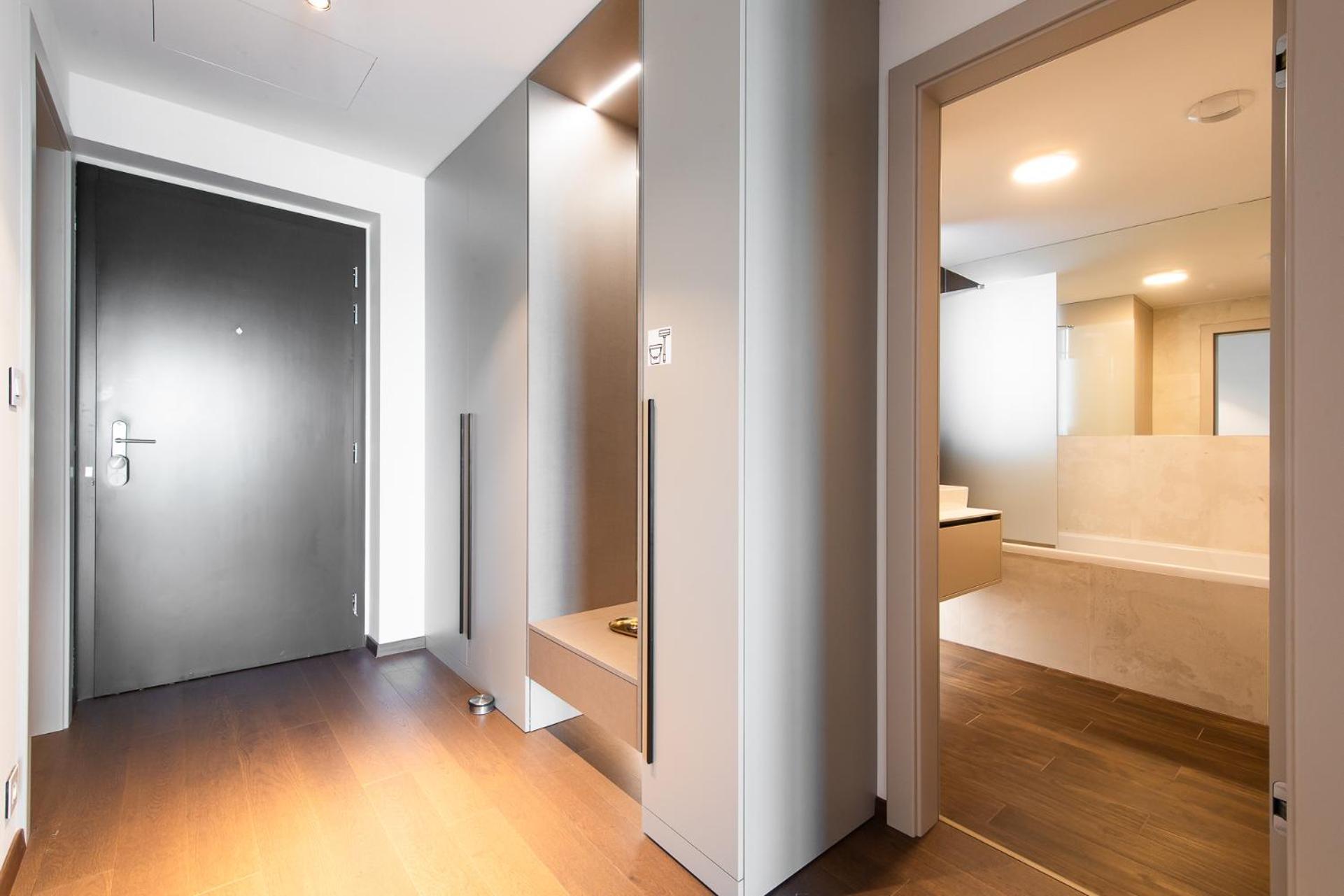 Nikas Eurovea Apartments - Free Parking บราติสลาวา ภายนอก รูปภาพ