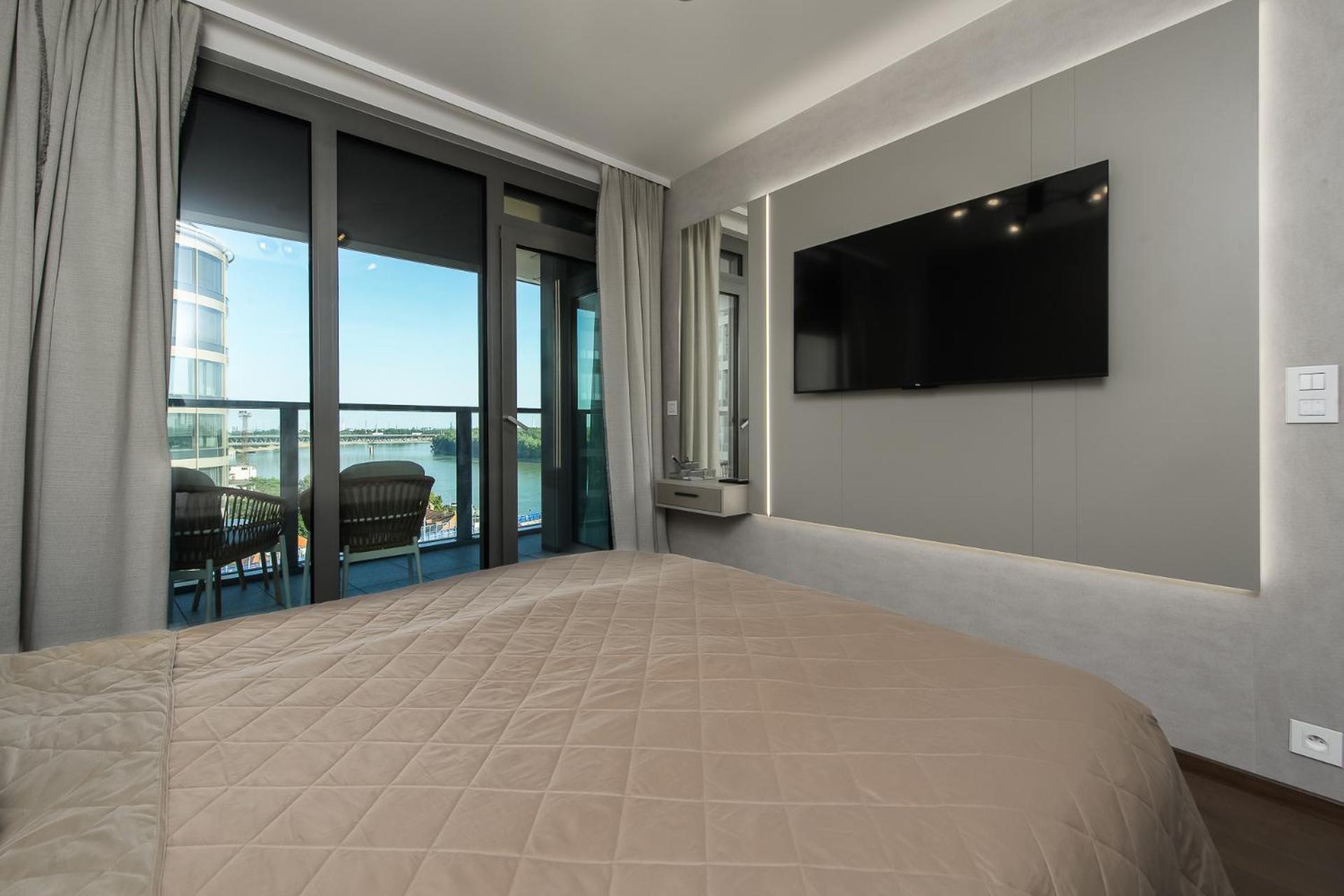 Nikas Eurovea Apartments - Free Parking บราติสลาวา ภายนอก รูปภาพ