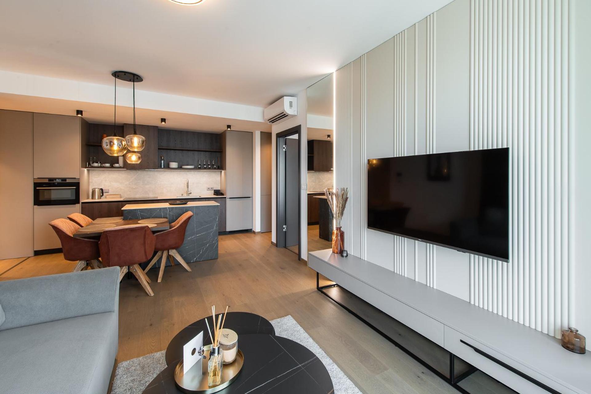 Nikas Eurovea Apartments - Free Parking บราติสลาวา ภายนอก รูปภาพ