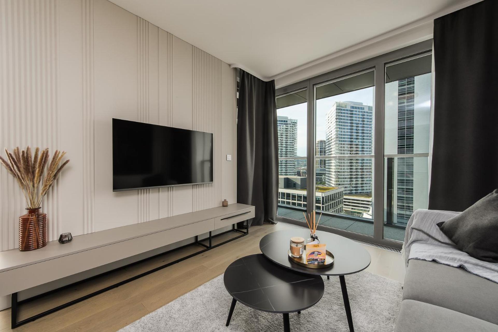 Nikas Eurovea Apartments - Free Parking บราติสลาวา ภายนอก รูปภาพ