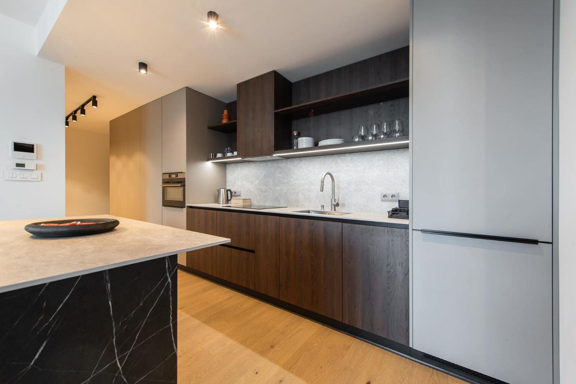 Nikas Eurovea Apartments - Free Parking บราติสลาวา ภายนอก รูปภาพ